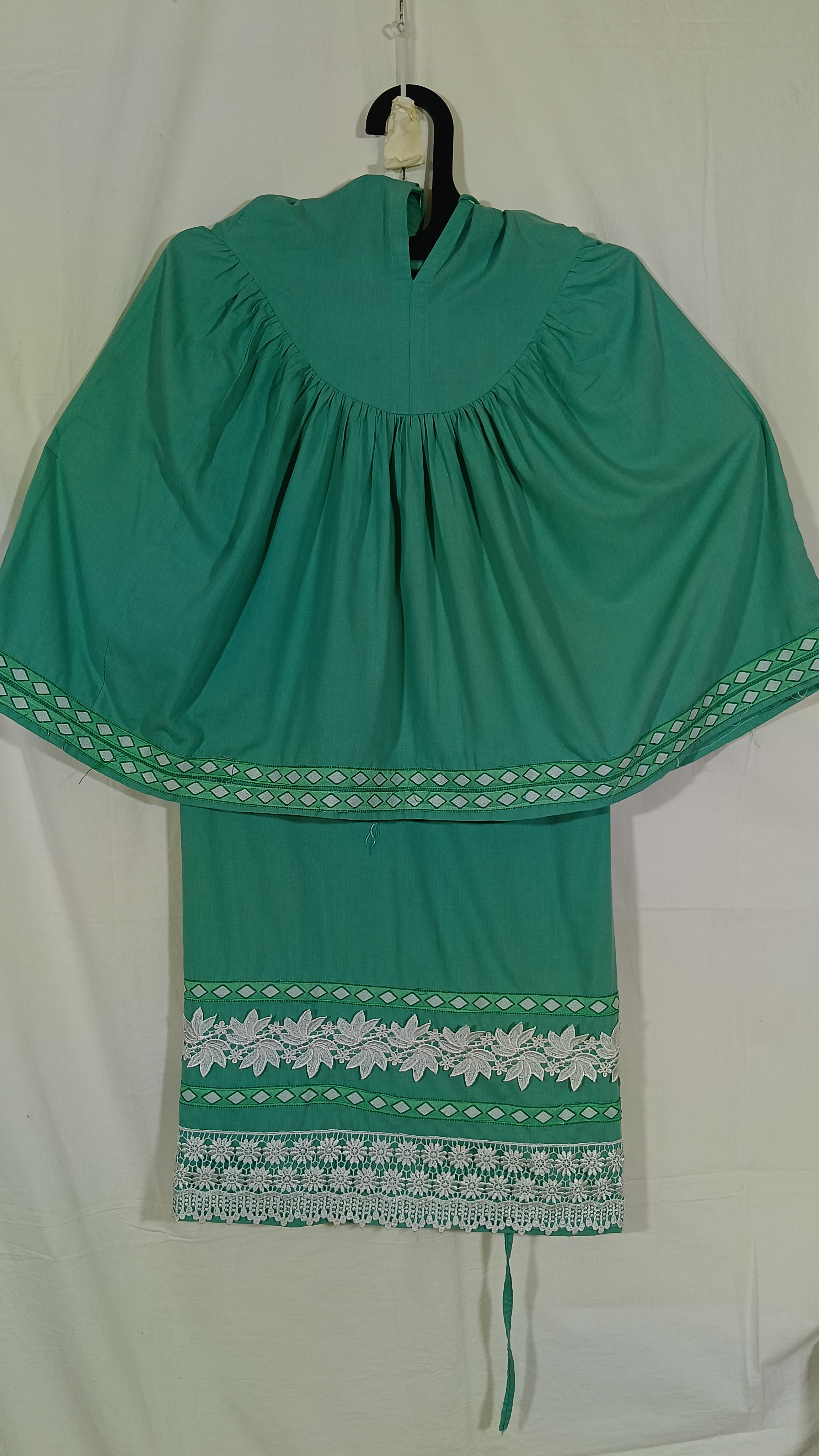 Green , crayon green
